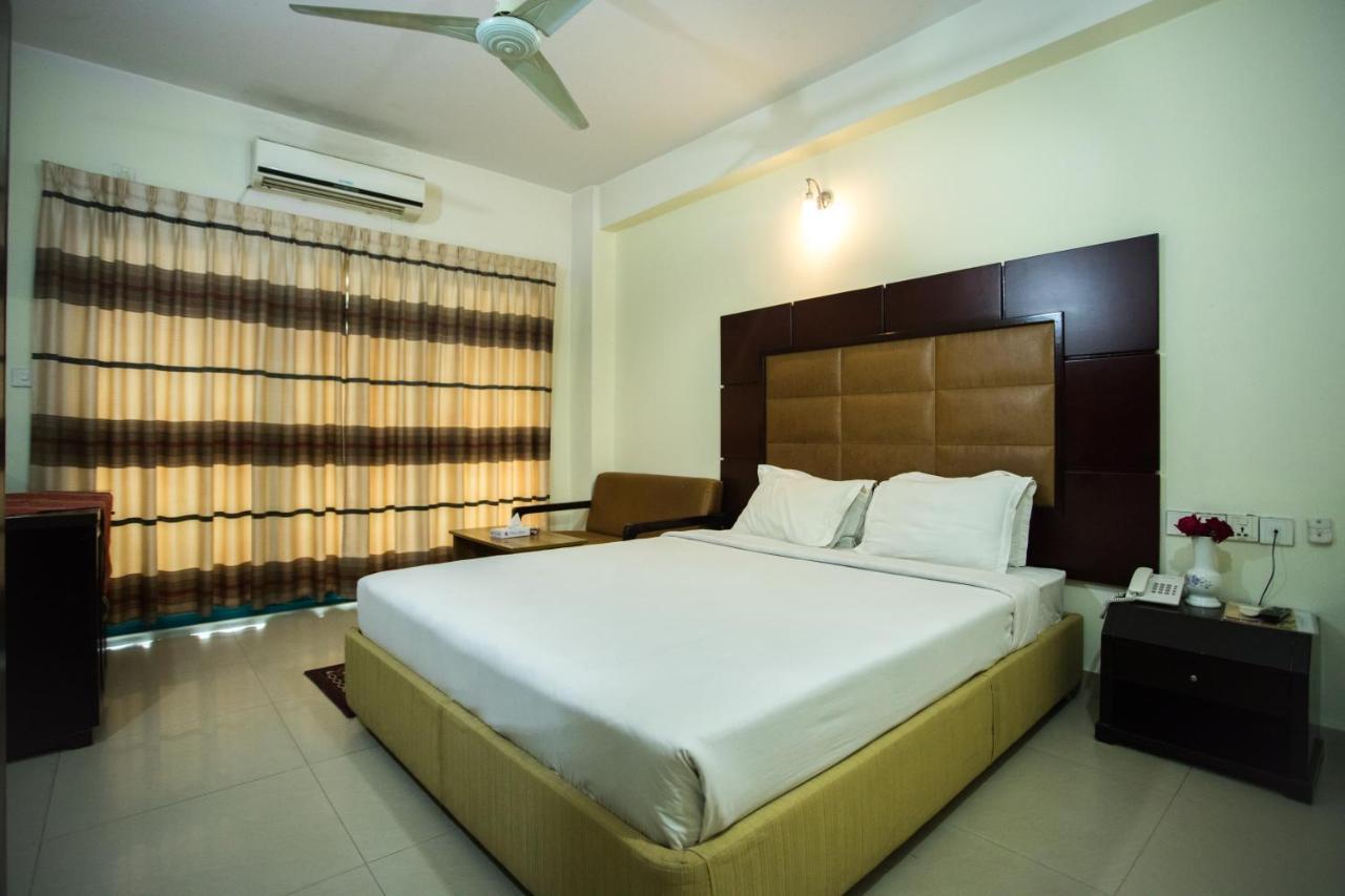 Hotel Mishuk Cox's Bazar Exterior photo