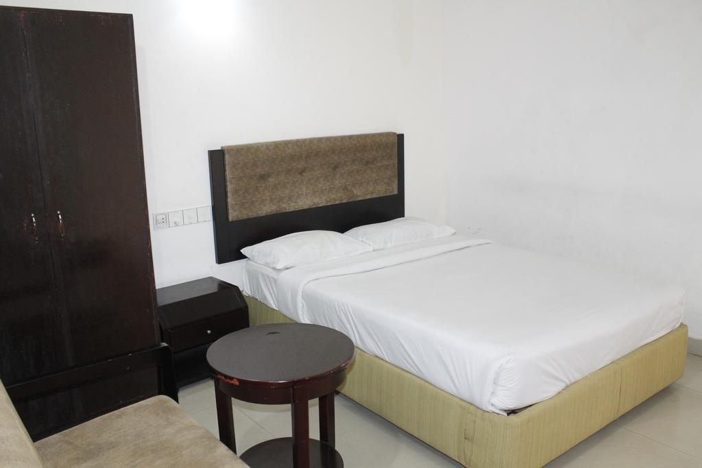 Hotel Mishuk Cox's Bazar Exterior photo